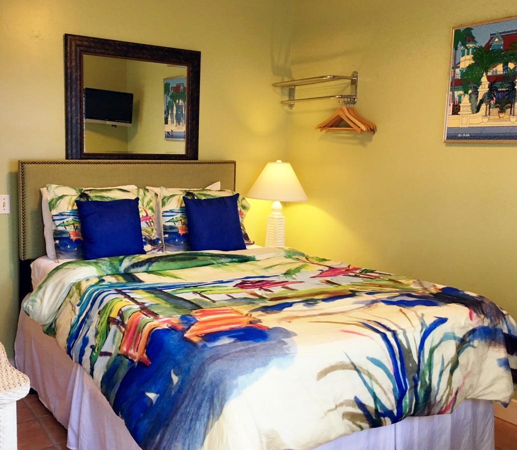 Caribbean House Hotel Key West Exterior photo